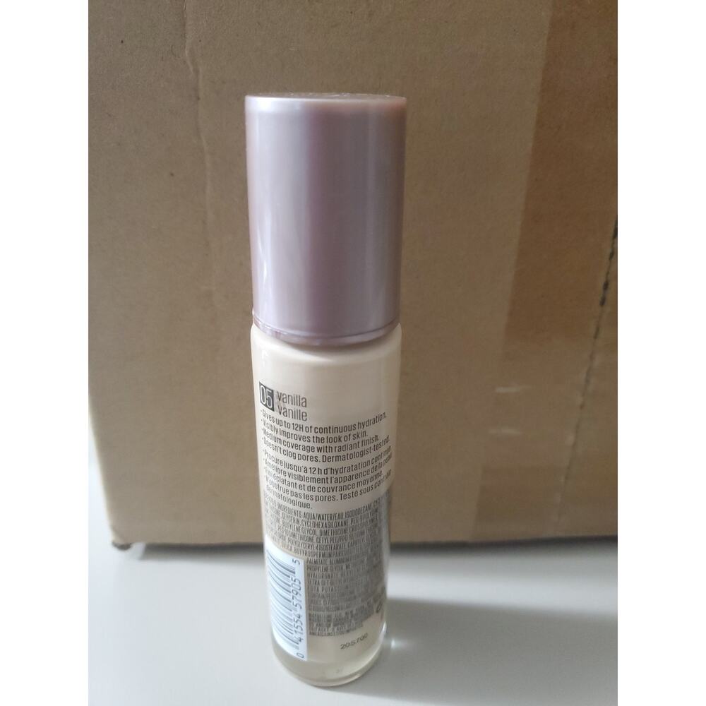 Maybelline Dream Radiant Liquid Hydrating Foundation 05 Vanilla 1fl. Oz - Picture 3 of 3